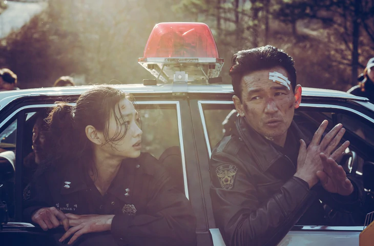 Loạt bom tấn Hollywood, Hàn Quốc sẵn sàng khuấy đảo rạp Việt tháng 9 - Ảnh 2.
