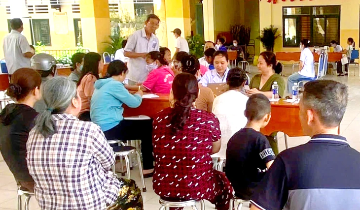 Người dân TP.HCM tranh thủ ngày nghỉ lễ đi khám sức khỏe miễn phí - Ảnh 5.