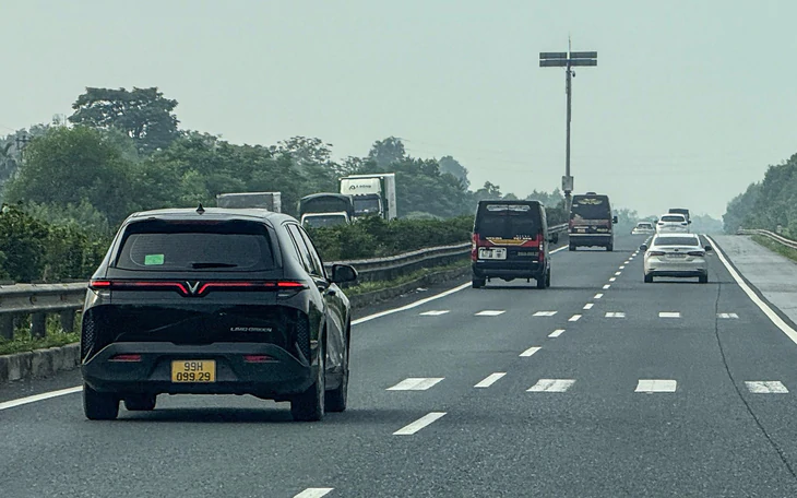Thủ tướng: Rà soát Thông tư 38, Nghị định 168 về trật tự, an toàn giao thông đường bộ - Ảnh 2.