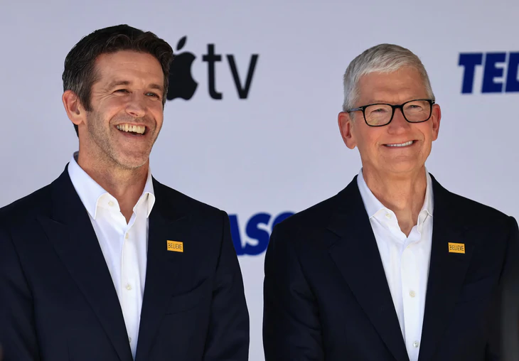 Apple chính thức có CEO mới, khép lại 15 năm của Tim Cook - Ảnh 1.