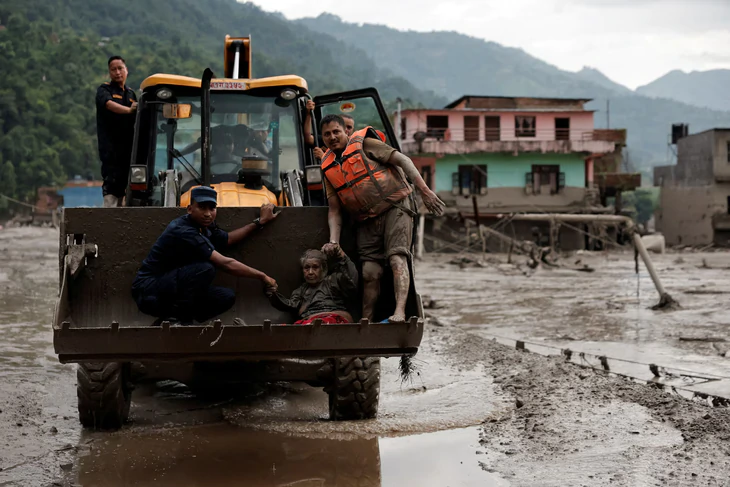 Nepal: Nước giàu gây biến đổi khí hậu, nước nghèo lại phải trả giá - Ảnh 1.