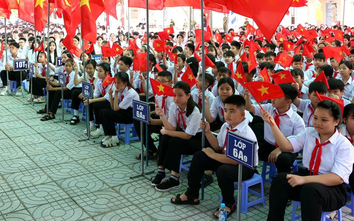 Giả danh cán bộ bảo hiểm xã hội, dụ người dân cài app giả để chiếm đoạt tiền - Ảnh 2.