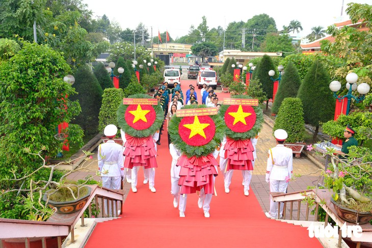 Tây Ninh tổ chức đưa 5.287 mẫu hài cốt liệt sĩ đến sân bay Tân Sơn Nhất chờ đi giám định ADN - Ảnh 3.