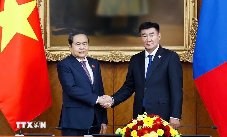 Chủ tịch Quốc hội Mông Cổ: Việt Nam là bạn truyền thống, giữ vị trí quan trọng hàng đầu - Ảnh 3.