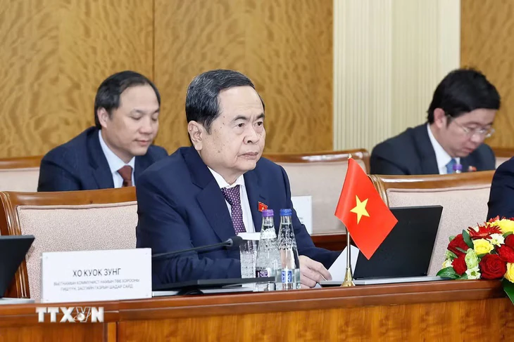 Chủ tịch Quốc hội Mông Cổ: Việt Nam là bạn truyền thống, giữ vị trí quan trọng hàng đầu - Ảnh 4.