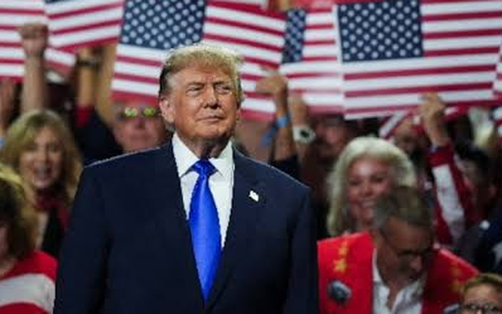 Ông Trump hứa tặng mỗi người Mỹ 5.000 USD nếu thắng cử, hợp pháp không? - Ảnh 2.
