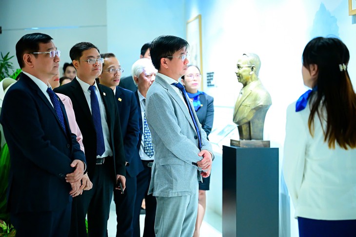 ACB và UEH khởi động Học bổng ACB - Trần Mộng Hùng - Ảnh 2.
