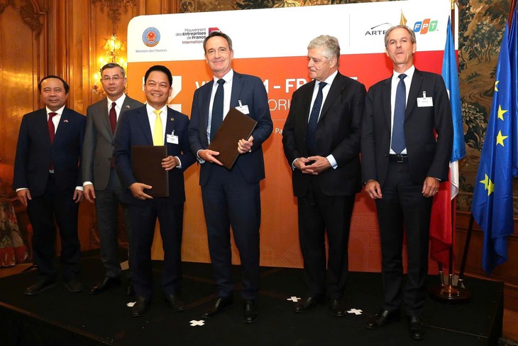 T&T Group hợp tác TotalEnergies phát triển dự án điện khí LNG Long Sơn 1.500 MW - Ảnh 1.