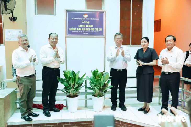 Phó bí thư Thành ủy TP.HCM Nguyễn Phước Lộc: Không để trẻ em có vấn đề tâm lý, tâm thần thiếu cơ hội tiếp cận giáo dục - Ảnh 4.