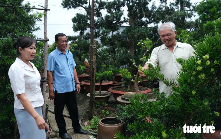 Kinh tế số giúp nông dân làng hoa 'xóa' tư duy mùa vụ  - Ảnh 1.