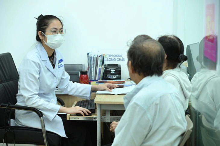 Sốt xuất huyết bùng phát 2026: Nguy cơ cao cho người có bệnh nền - Ảnh 2.