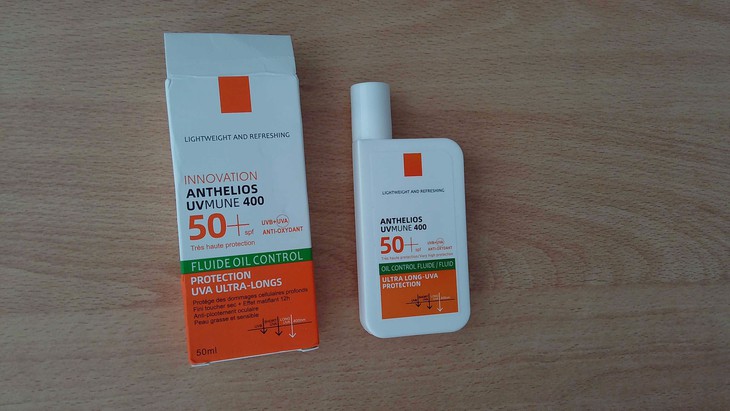 Hãng Roche-Posay Việt Nam: Kem chống nắng Anthelios thu hồi ở châu Âu là hàng giả, nhái bao bì - Ảnh 1.