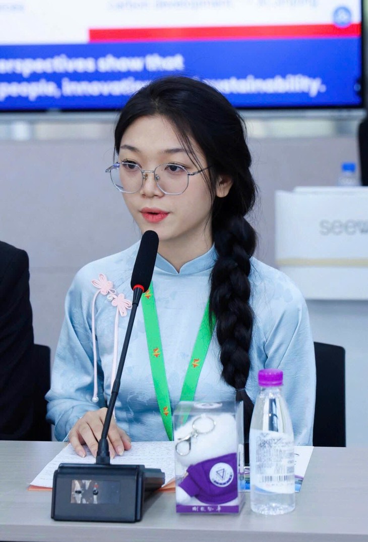 Giành học bổng toàn phần về khởi nghiệp, nữ sinh muốn đưa văn hóa Việt đến gần người trẻ - Ảnh 2.