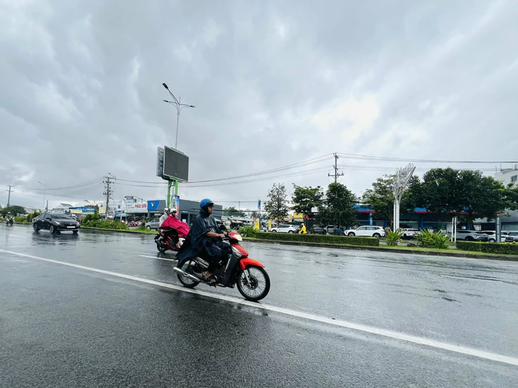 Cần Thơ: Dự báo mưa lớn kéo dài đến ngày 14-9, nhiều nơi có thể vượt 150mm - Ảnh 1.