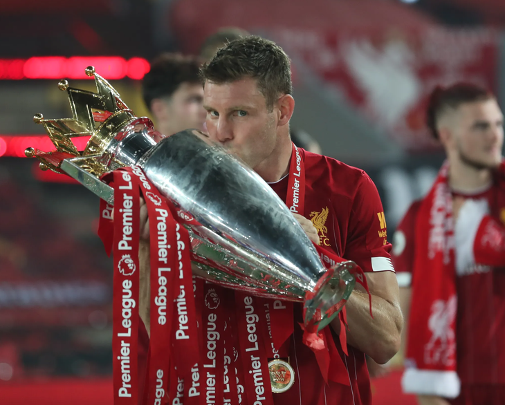 Danh thủ Liverpool trở thành VĐV marathon chuyên nghiệp - Ảnh 1.