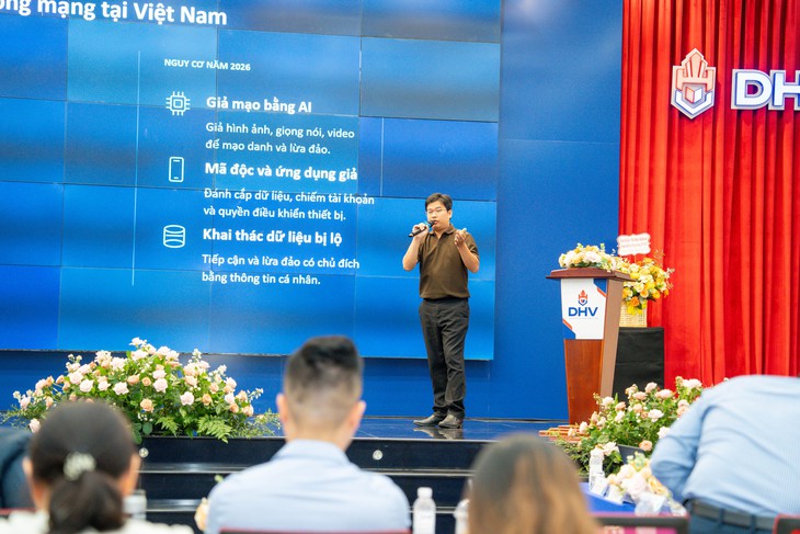 Sinh viên học cách giữ tài khoản ngân hàng trước những chiêu lừa số ra sao? - Ảnh 2.