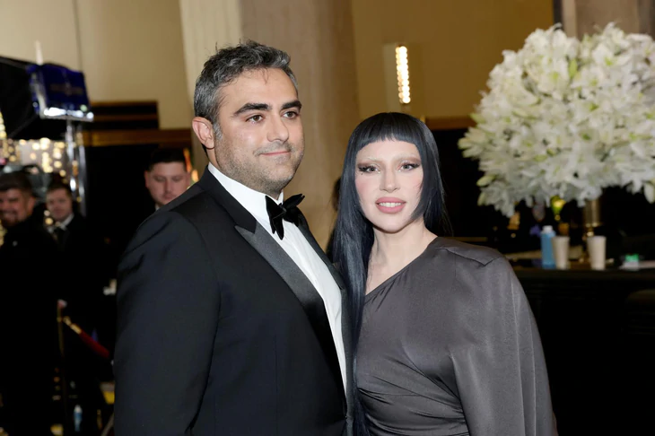 Lady Gaga đón con đầu lòng - Ảnh 3.