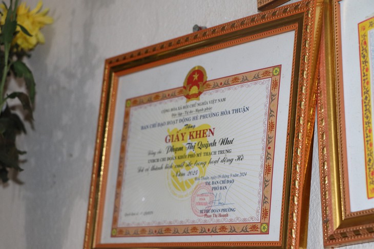 Rời trại mồ côi về nhặt ve chai cùng ngoại, nay Như đậu Đại học Huế - Ảnh 10.