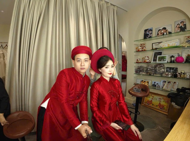Hoài Lâm công khai ảnh cưới, danh tính cô dâu gây bất ngờ  - Ảnh 4.
