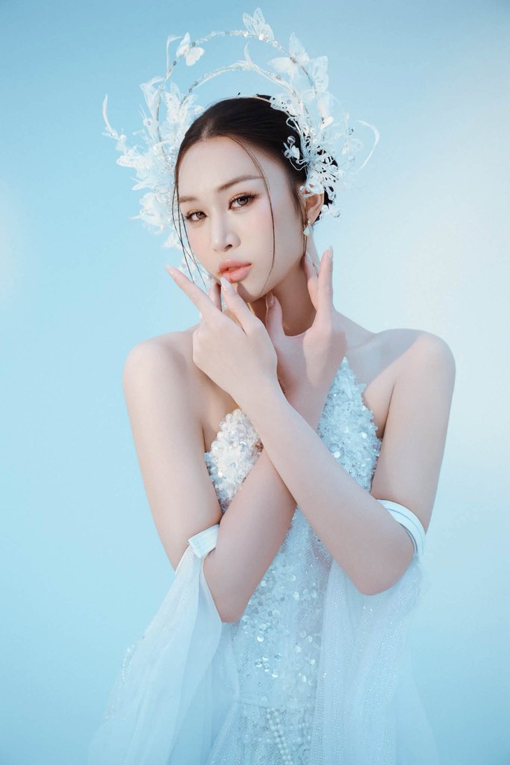 Minh Anh mang mùa bướm Cúc Phương lên sân khấu Miss International Queen - Ảnh 8.