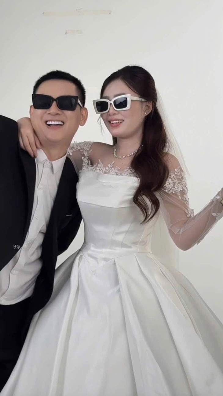 Hoài Lâm công khai ảnh cưới, danh tính cô dâu gây bất ngờ  - Ảnh 3.
