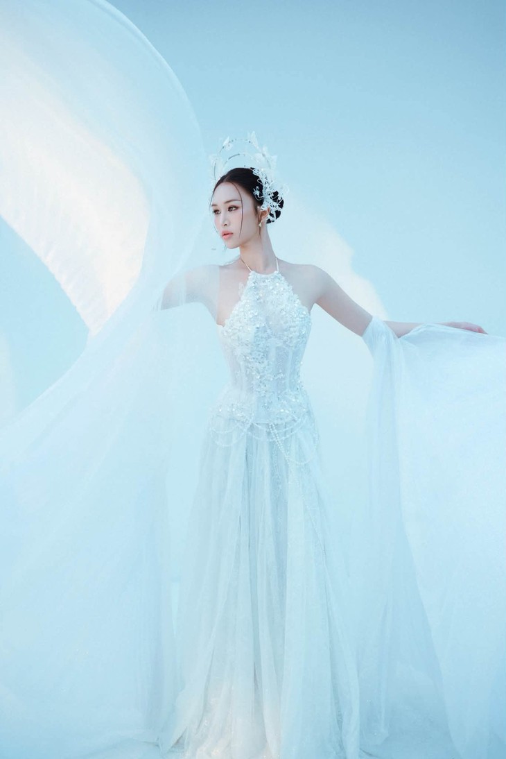 Minh Anh mang mùa bướm Cúc Phương lên sân khấu Miss International Queen - Ảnh 7.