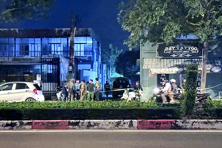 Vụ án mạng ở Phước Hải: Mang dao đến nhà người yêu cũ chém 3 người sau khi nhậu say - Ảnh 2.