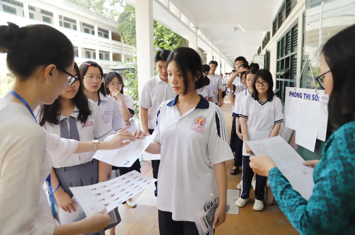 Bài văn 'quá hoàn chỉnh' từ AI và nghịch lý năng lực phản biện của học sinh Việt - Ảnh 1.