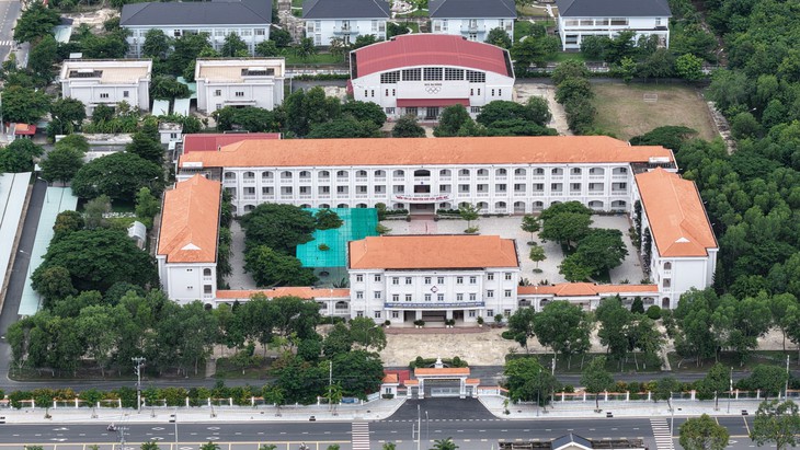 388 cán bộ quản lý ở Tây Ninh chuyển làm giáo viên sau sắp xếp đơn vị giáo dục - Ảnh 1.