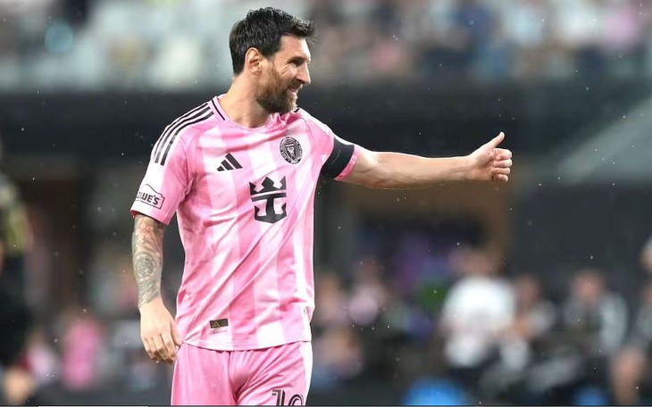 Ronaldo đòi cấm vĩnh viễn CĐV xúc phạm Diogo Jota - Ảnh 2.