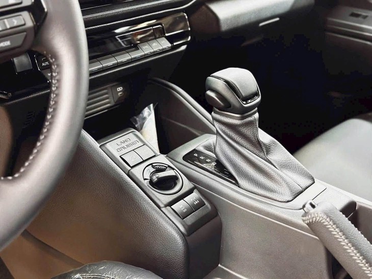Đắt gần gấp đôi, Toyota Land Cruiser FJ vẫn bán chạy hơn Suzuki Jimny ở Việt Nam - Ảnh 7.
