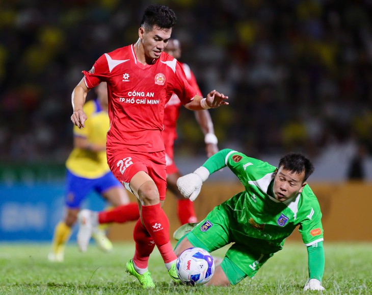 Cầu thủ Việt kiều ghi dấu ấn ở V-League 2026-2027 - Ảnh 4.