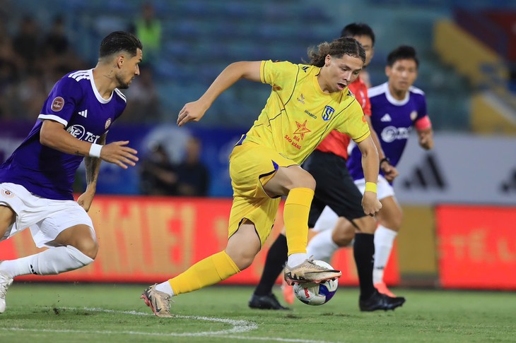 Cầu thủ Việt kiều ghi dấu ấn ở V-League 2026-2027 - Ảnh 3.