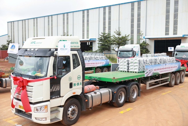 Thỏi nhôm đầu tiên từ Lâm Đồng: cánh cửa thoát cảnh 'bán tài nguyên thô' - Ảnh 3.