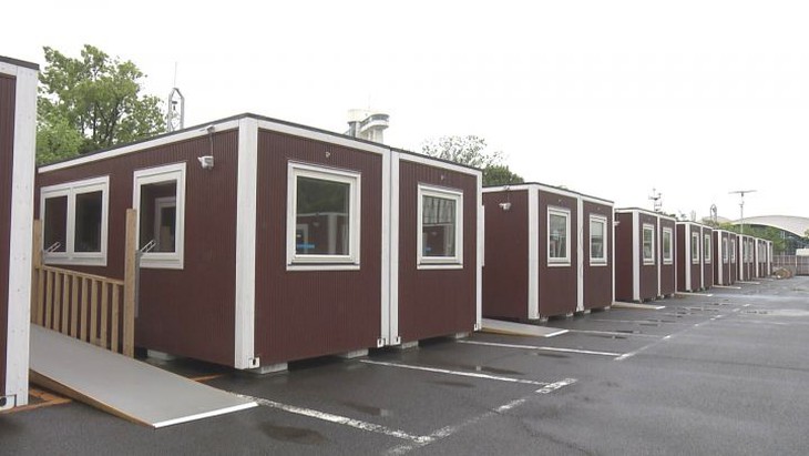 Truyền thông Trung Quốc chê nhà container ở Asiad 20 'quá tệ' - Ảnh 1.