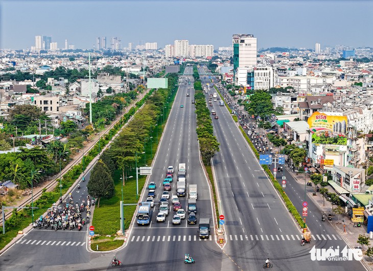 TP.HCM lấy ý kiến dự án bồi thường, tái định cư metro số 6 đoạn Phú Hữu - Tân Sơn Nhất - Ảnh 1.