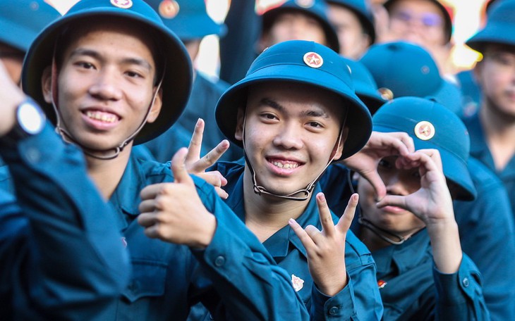 18 tuổi, học lớp 10 tại trường giáo dục nghề nghiệp - giáo dục thường xuyên có được tạm hoãn nhập ngũ? - Ảnh 2.