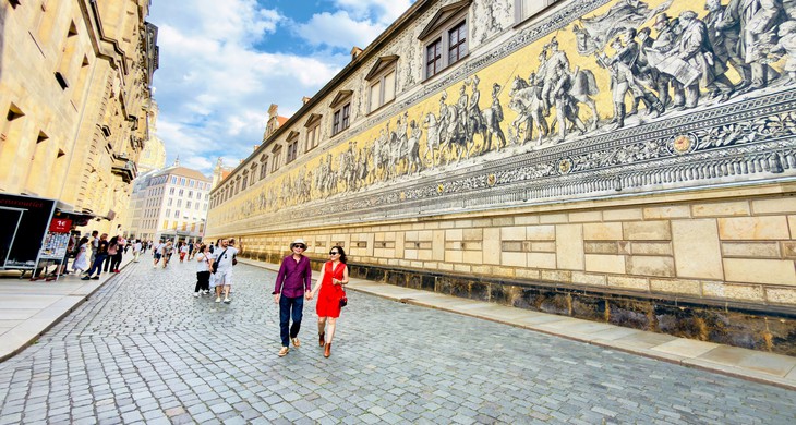Đến Dresden, đi giữa thành phố bước ra từ ký ức - Ảnh 1.