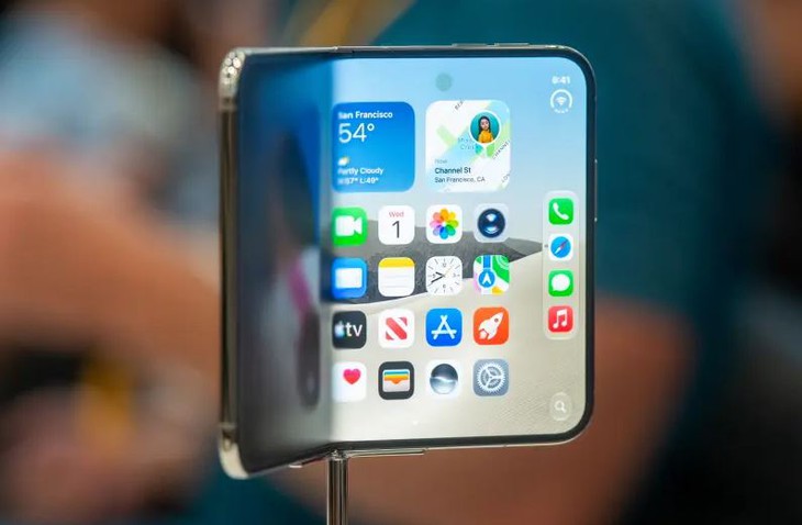 Người thuận thay trái 'dỗi' iPhone Duo? - Ảnh 3.