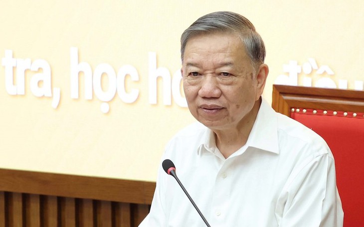 Tổng Bí thư, Chủ tịch nước: Không luân chuyển chỉ để hoàn thiện hồ sơ, không đào tạo dàn trải - Ảnh 2.