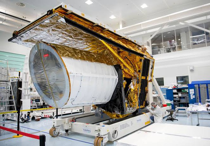 NASA nhờ người dùng Internet "soi" ảnh vũ trụ, dạy AI tìm lỗi - Ảnh 2.