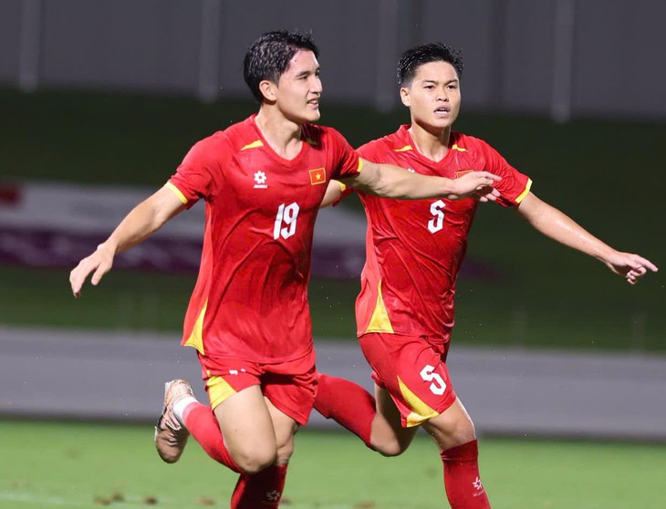 Phung phí cơ hội, U23 Việt Nam chia điểm với Kuwait ngày ra quân Asiad - Ảnh 2.