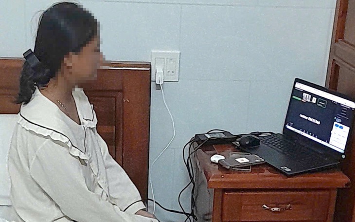 Dựng màn mua bán vàng, lừa hơn 372 triệu đồng rồi tặng bạn gái 209 triệu - Ảnh 2.