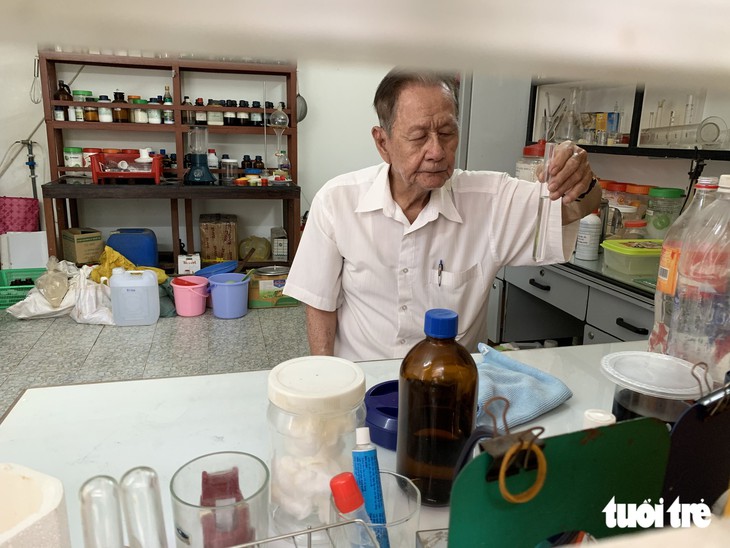 GS.TS Trần Kim Qui, Giám đốc đầu tiên của Trung tâm Nghiên cứu Hóa học ứng dụng, qua đời - Ảnh 1.