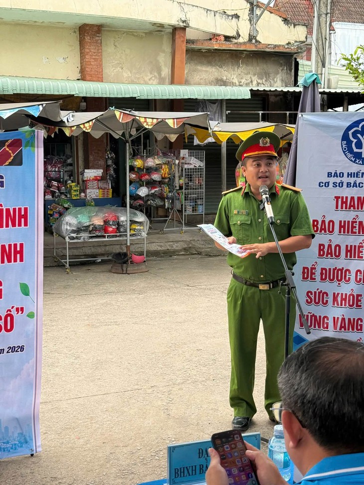 Phụ nữ đồng hành cùng biên cương, hỗ trợ tiểu thương chuyển đổi số - Ảnh 3.