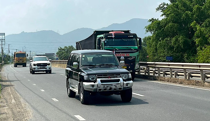 Tài xế chọn đi quốc lộ thay vì lái xe trên cao tốc Bắc - Nam - Ảnh 2.