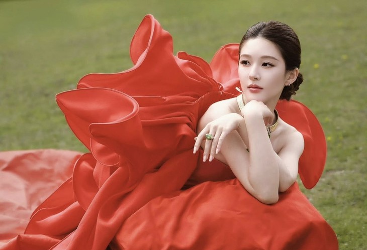 Triệu Lộ Tư nay đã khác - Ảnh 1.