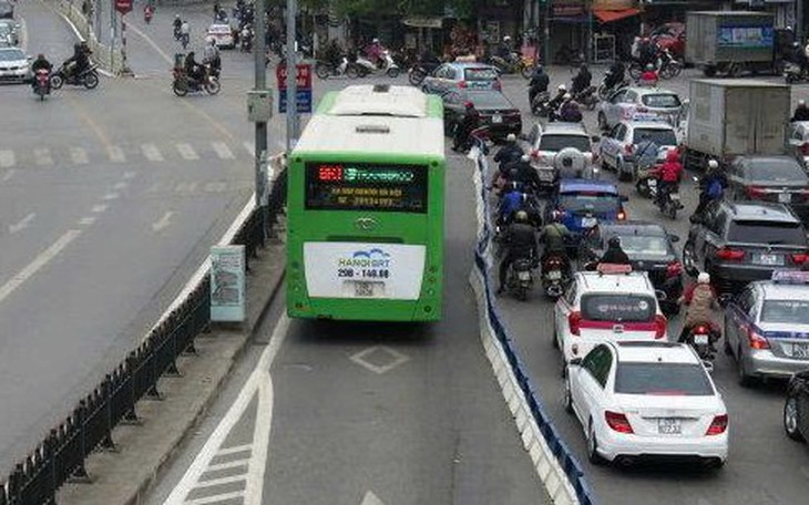 Hà Nội thí điểm điều chỉnh giao thông trên đường Đê La Thành đi vành đai 1, các xe di chuyển ra sao? - Ảnh 3.