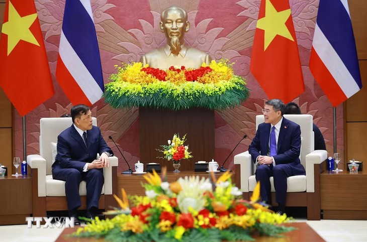 Thủ tướng Lê Minh Hưng hội kiến Nhà vua Thái Lan - Ảnh 2.