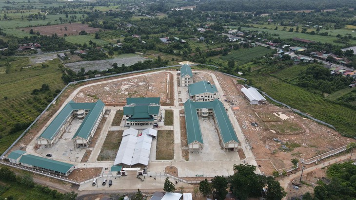 Đắk Lắk đề xuất xe đưa đón học sinh cách trường 18km - Ảnh 2.